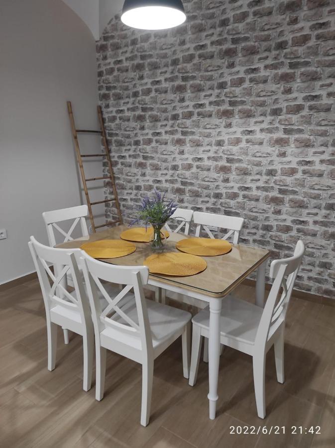 Bonita Y Amplia Casa Con Patio, En Centro Ciudad Διαμέρισμα Μέριδα Εξωτερικό φωτογραφία