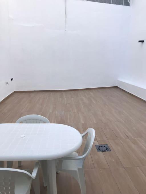 Bonita Y Amplia Casa Con Patio, En Centro Ciudad Διαμέρισμα Μέριδα Εξωτερικό φωτογραφία